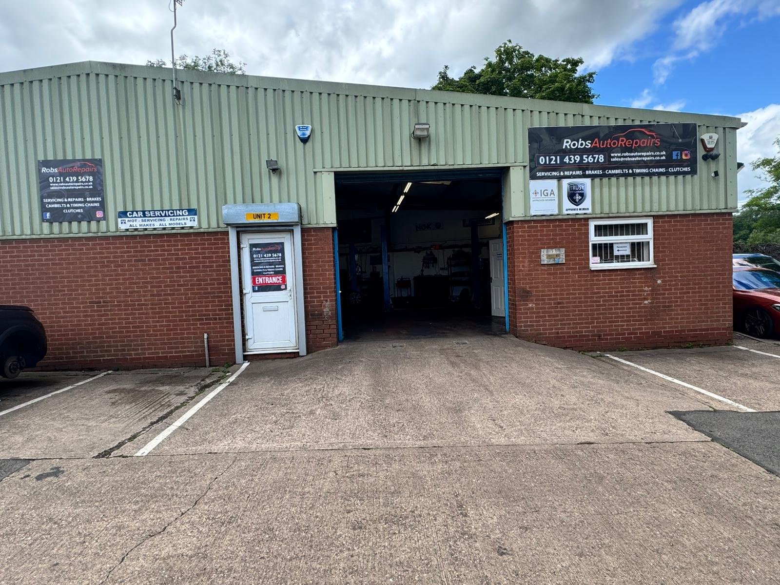 Rob's Auto Repairs workshop: car repair and servicing in South Birmingham (1)