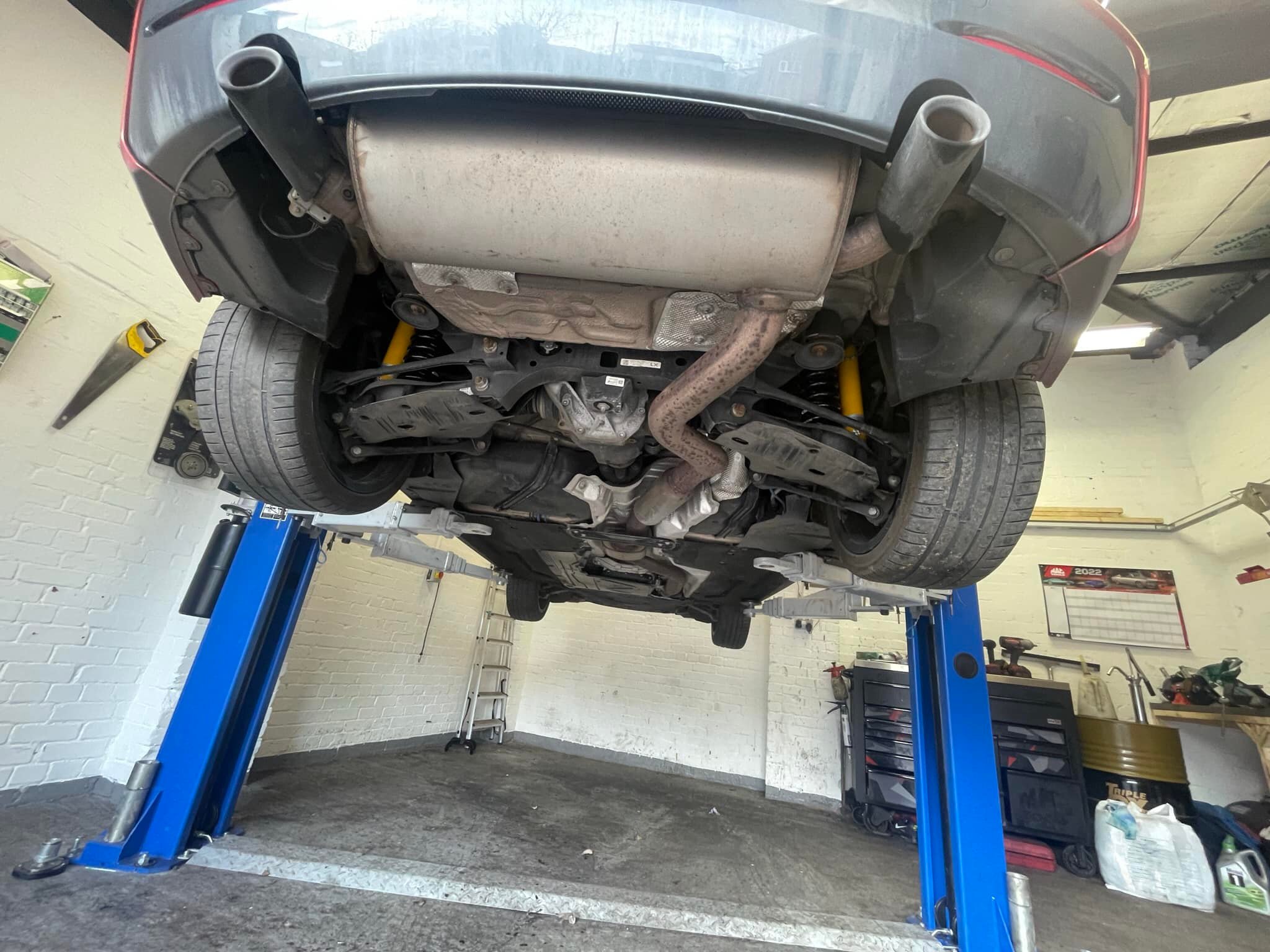 Rob's Auto Repairs workshop: car repair and servicing in South Birmingham (6)